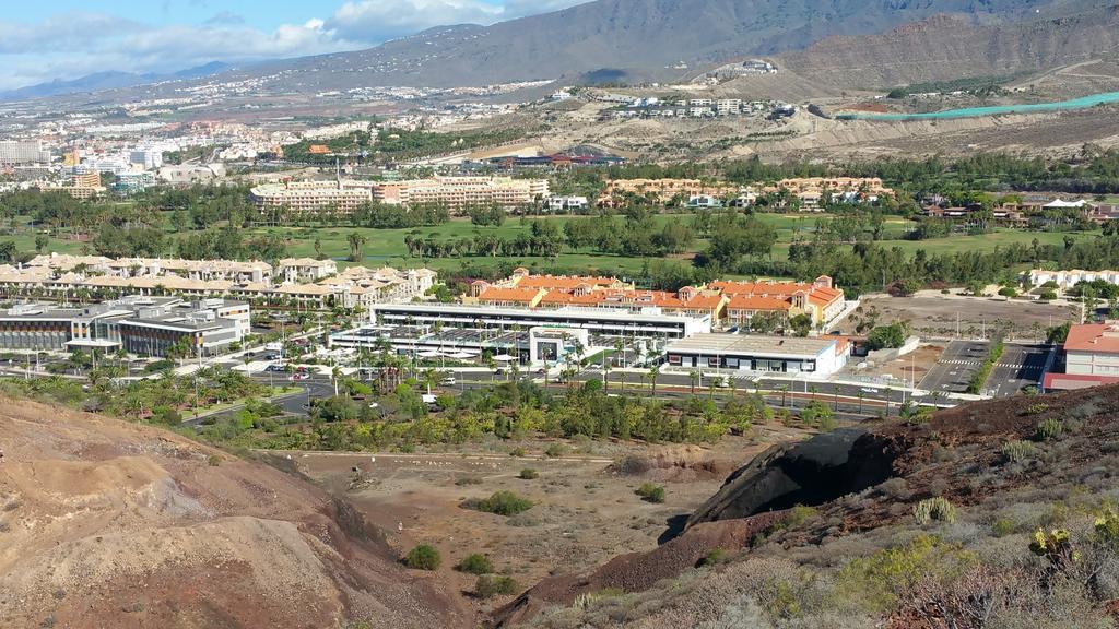 Ohana Atico Avenida Chayofita Los Cristianos  Oda fotoğraf